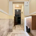 Majestic Residency - 3 Bedrooms * Budapest