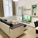 Hotel Majestic Residency - 3 Bedrooms