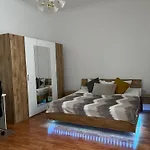 Majestic Residency - 3 Bedrooms * Budapest