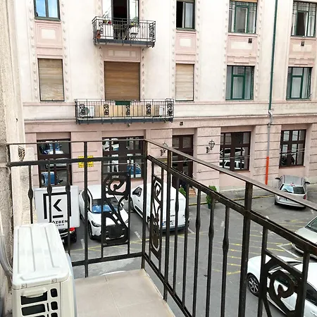Majestic Residency - 3 Bedrooms Hotel Budapest