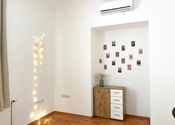 Majestic Residency - 3 Bedrooms Hotel *