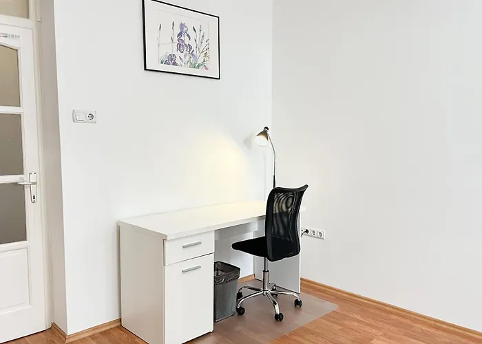 Majestic Residency - 3 Bedrooms Hotel