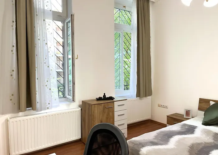 Hotel Majestic Residency - 3 Bedrooms Budapest