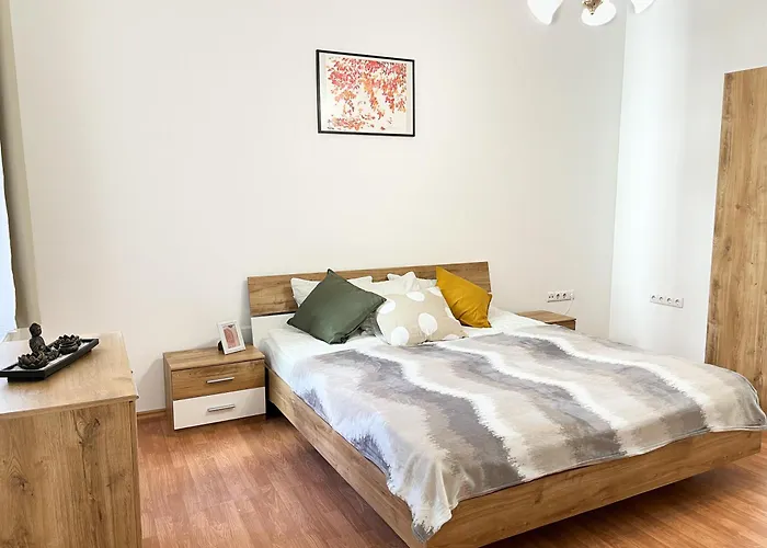 Majestic Residency - 3 Bedrooms Hotel